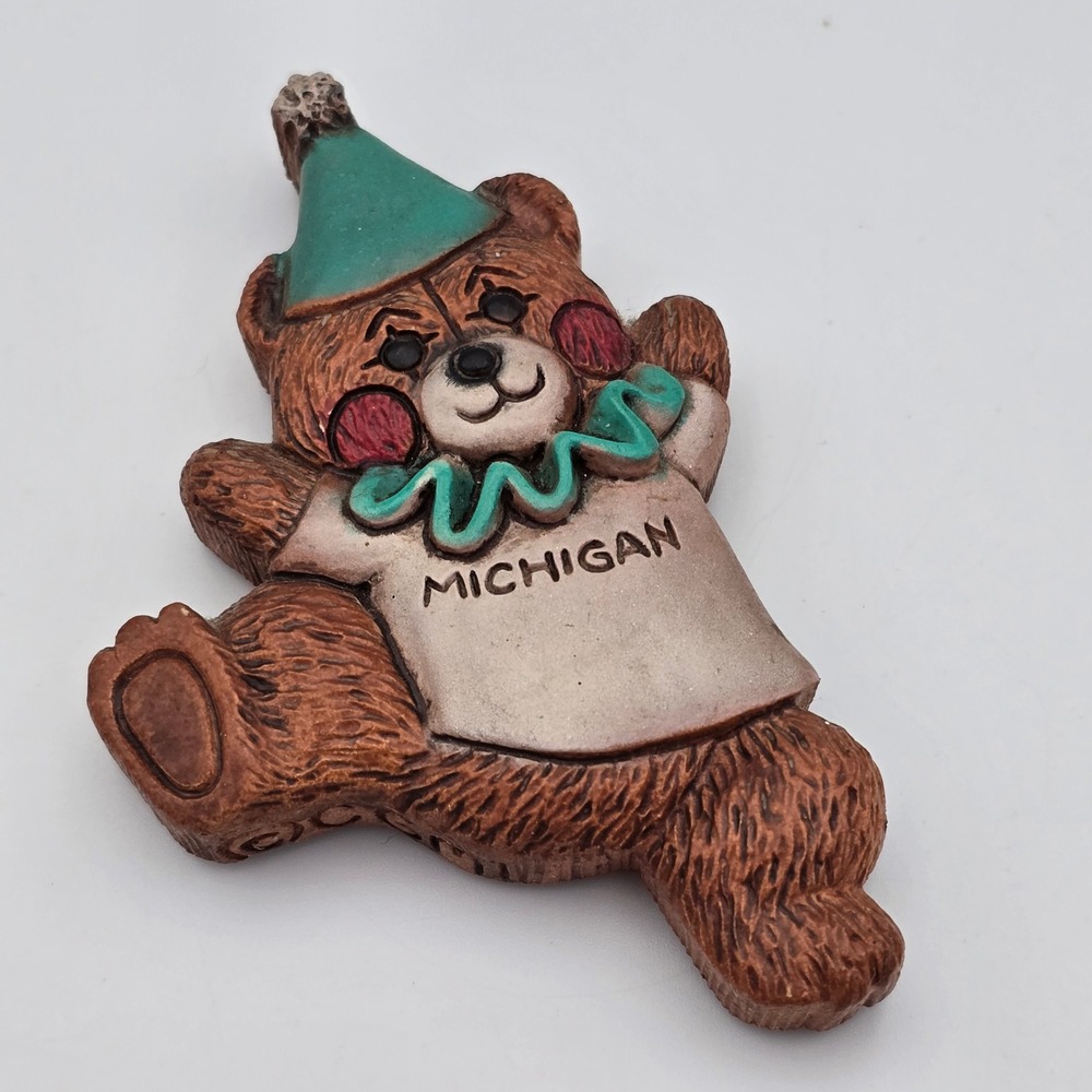 Vintage Michigan Teddy Bear Souvenir Refrigerator Magnet Party Hat Resin Retro